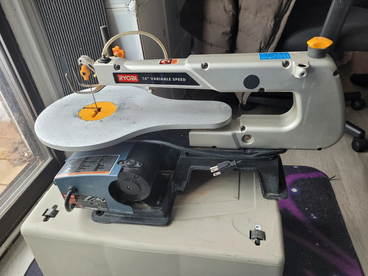 Ryobi 16" Variable Speed Scroll Saw SC164VS