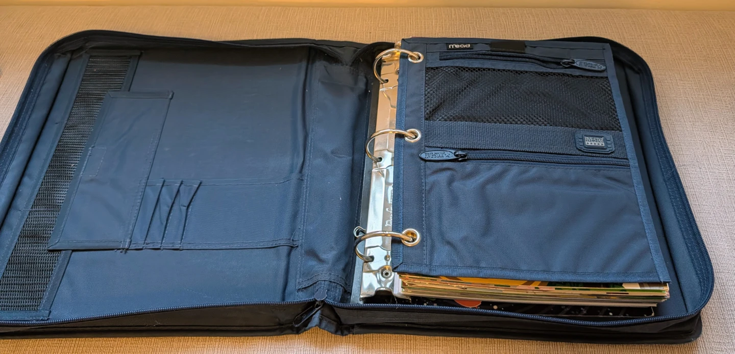 Stamp Quest Stamp Collection Kit in Zippered Binder Organizer - photo 3