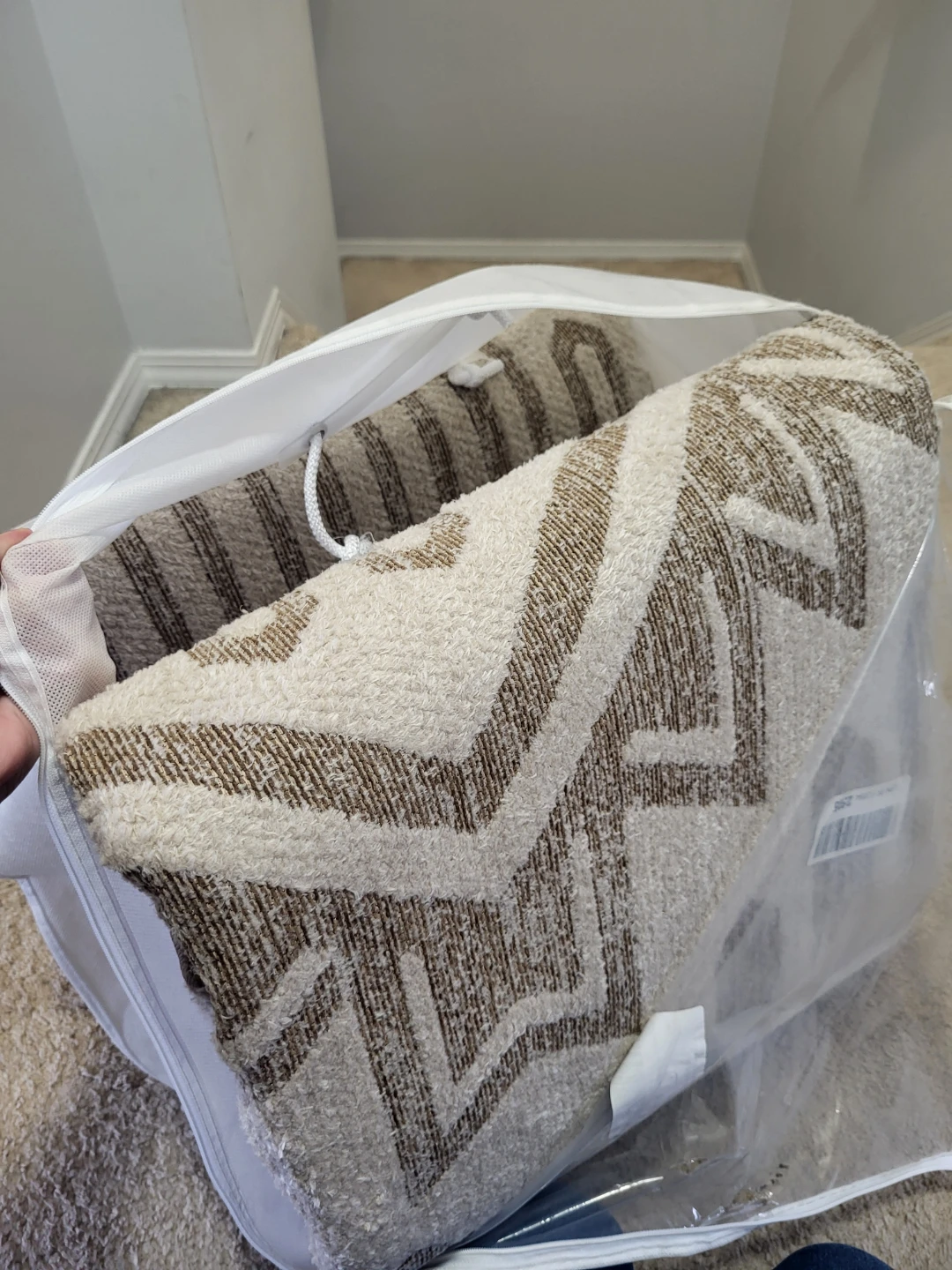 8ft X 10ft Textured Boho Area rug (Brand new) - photo 3