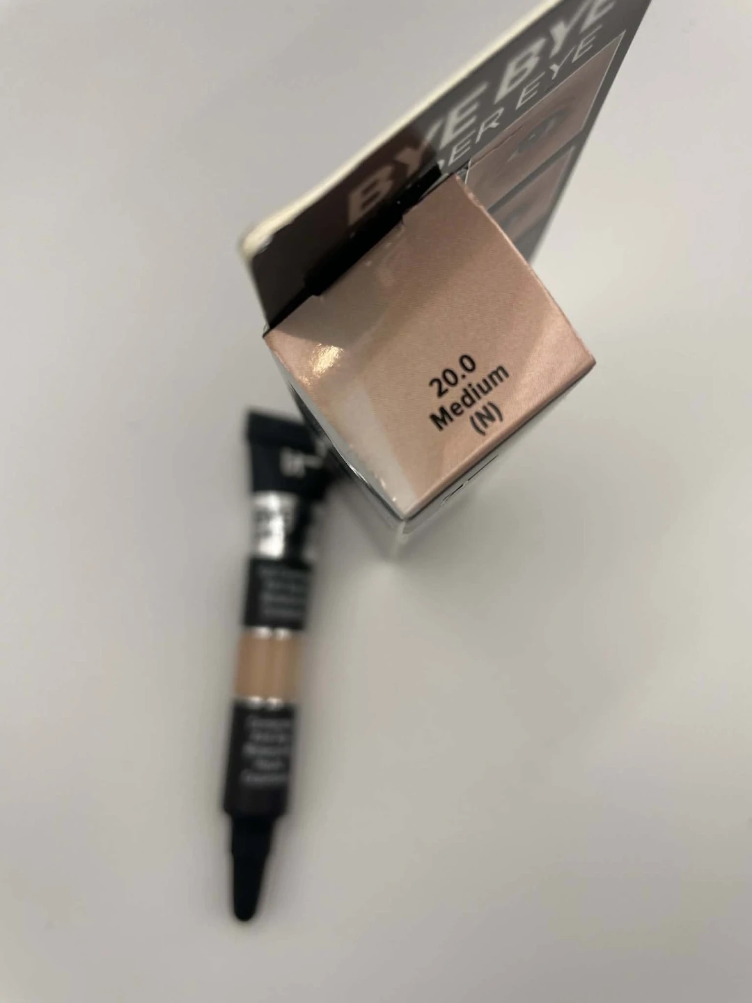 😍 IT Cosmetics Bye Bye Under Eye Concealer - 20.0 Medium - photo 2