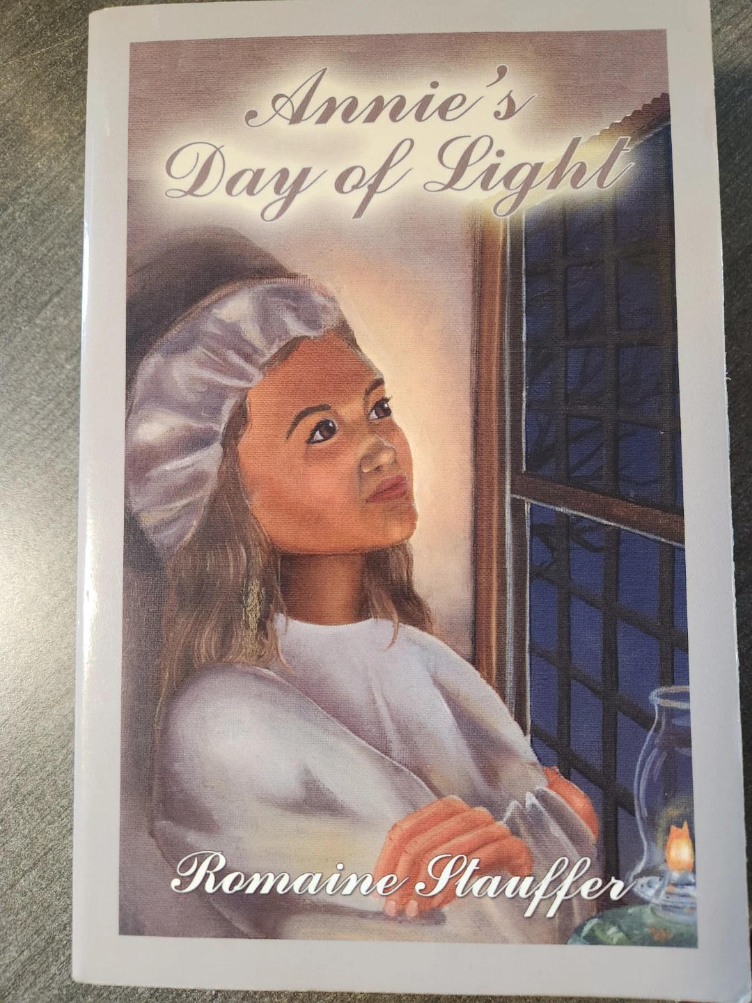 🧡Annie's Day of Light by Romaine Stauffer Book