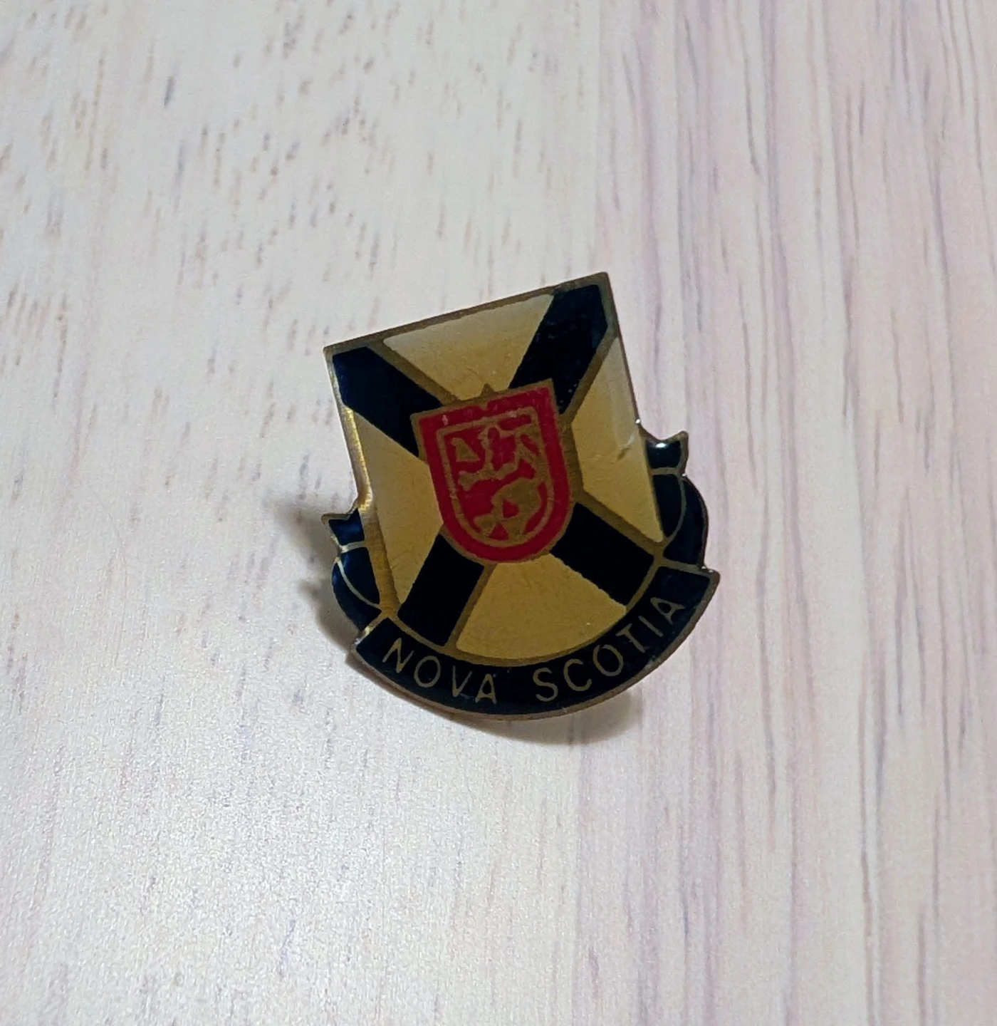 Brand New Nova Scotia Crest Lapel Pin