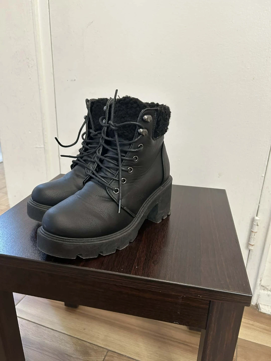 Ardene Black Lace-Up Combat Boots with Shearling Lining - photo 5