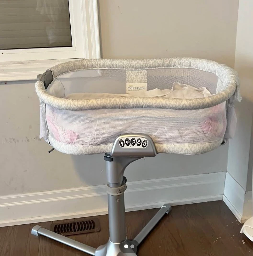 Halo Bassinest Swivel Sleeper