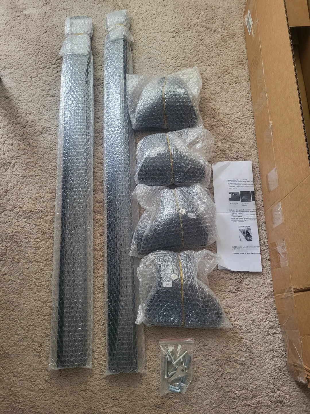 Toyota highlander lockable roof racks (New in box) - photo 2