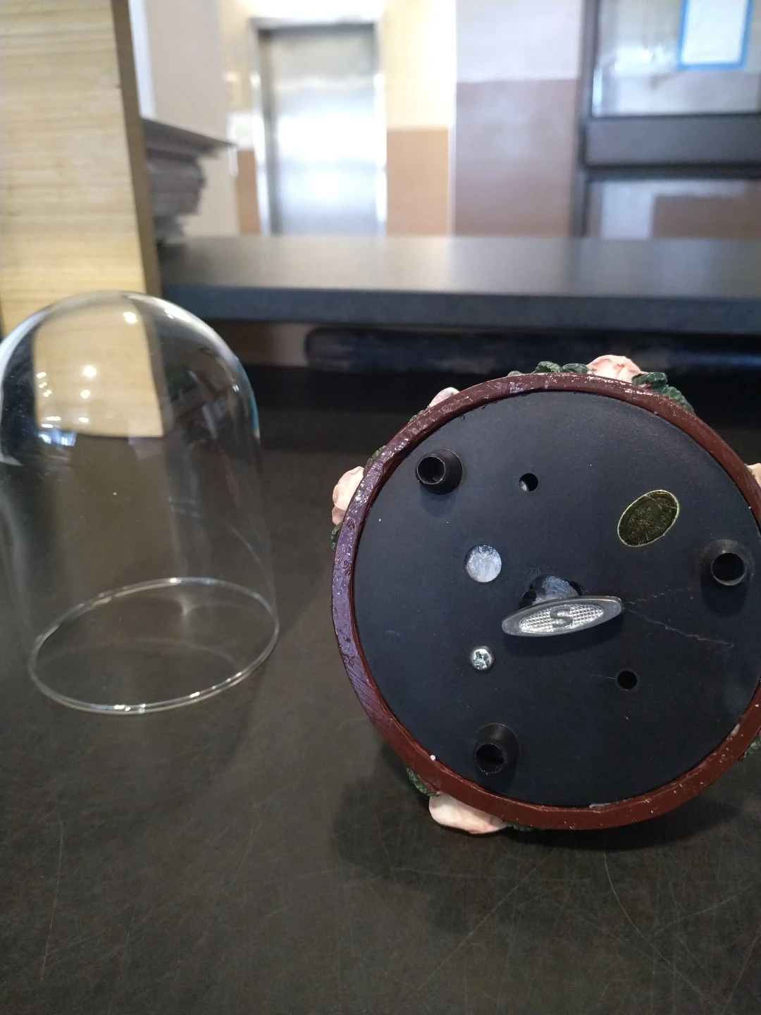Musical Figurine with Glass Dome - photo 3