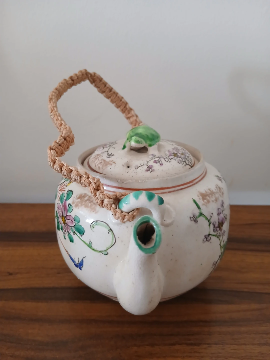 Antique Japanese Satsuma Teapot - photo 2