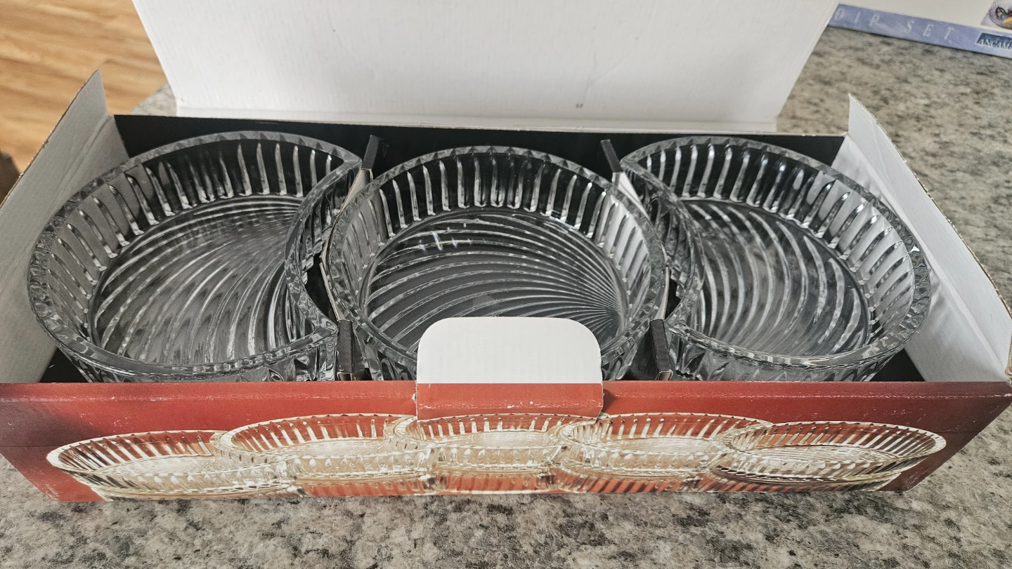 Circleware Trellis 5-Piece Glass Divided Dish Set - photo 3