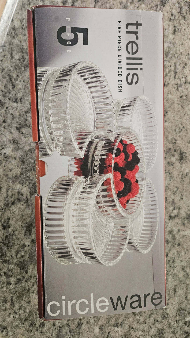 Circleware Trellis 5-Piece Glass Divided Dish Set - photo 4
