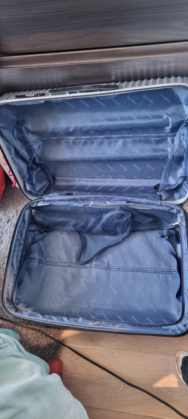 Silver Hard-Shell Spinner Suitcase🧡 - photo 2