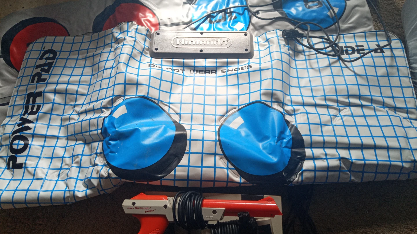 NES 100+ games accessories - photo 2