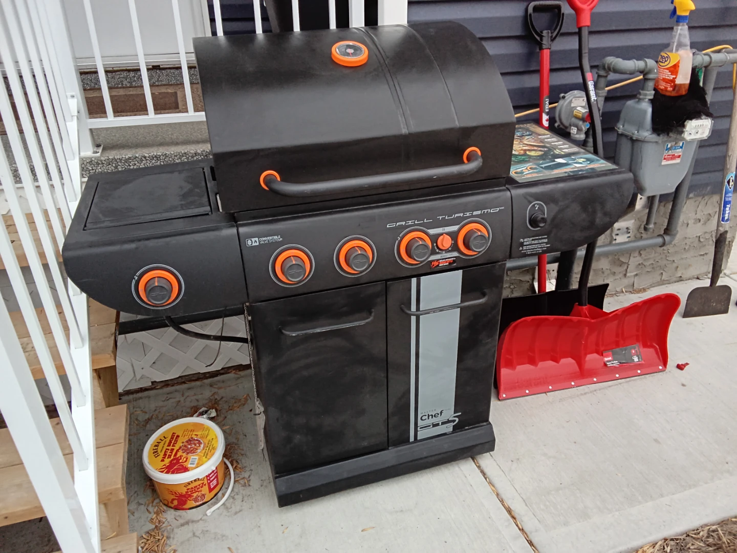 MASTER Chef Grill Turismo 5-Burner Convertible BBQ