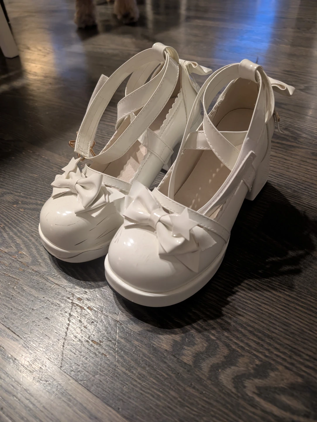 White Mary Jane Shoes with Bows and Star Buckles