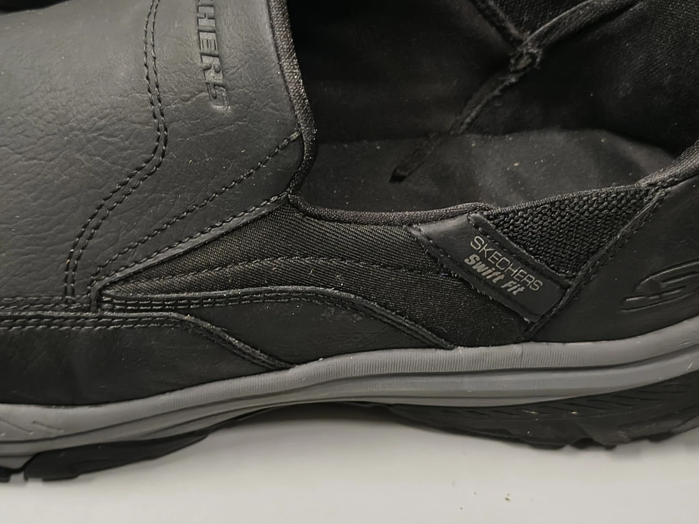 Skechers Swift Fit Black Slip-On Shoes men's size 13 - photo 5