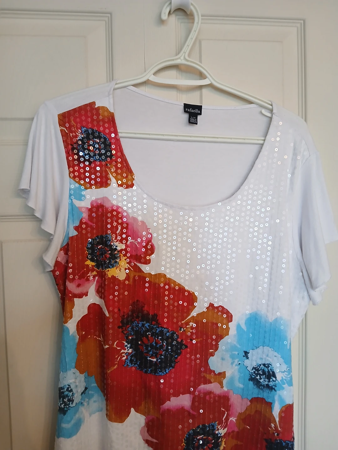RAFAELLA white floral sequin top, size large (L) - photo 5