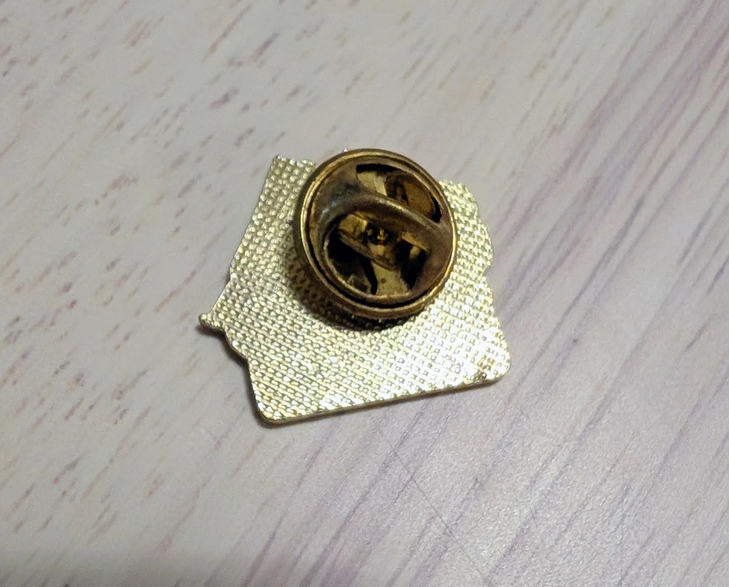 Brand New Lunenburg World Heritage Site Enamel Pin - photo 2