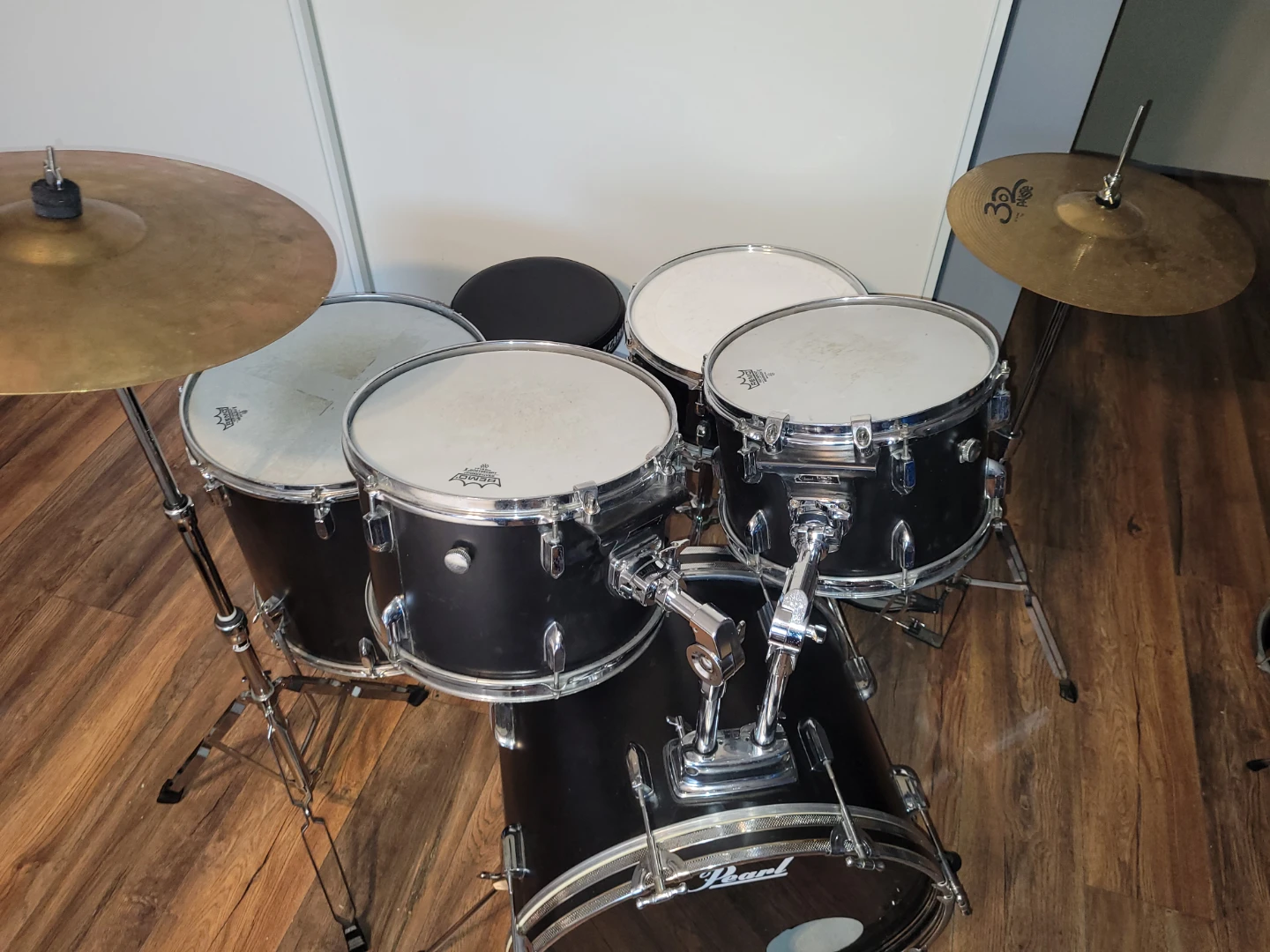 PEARL DRUM SET - photo 2