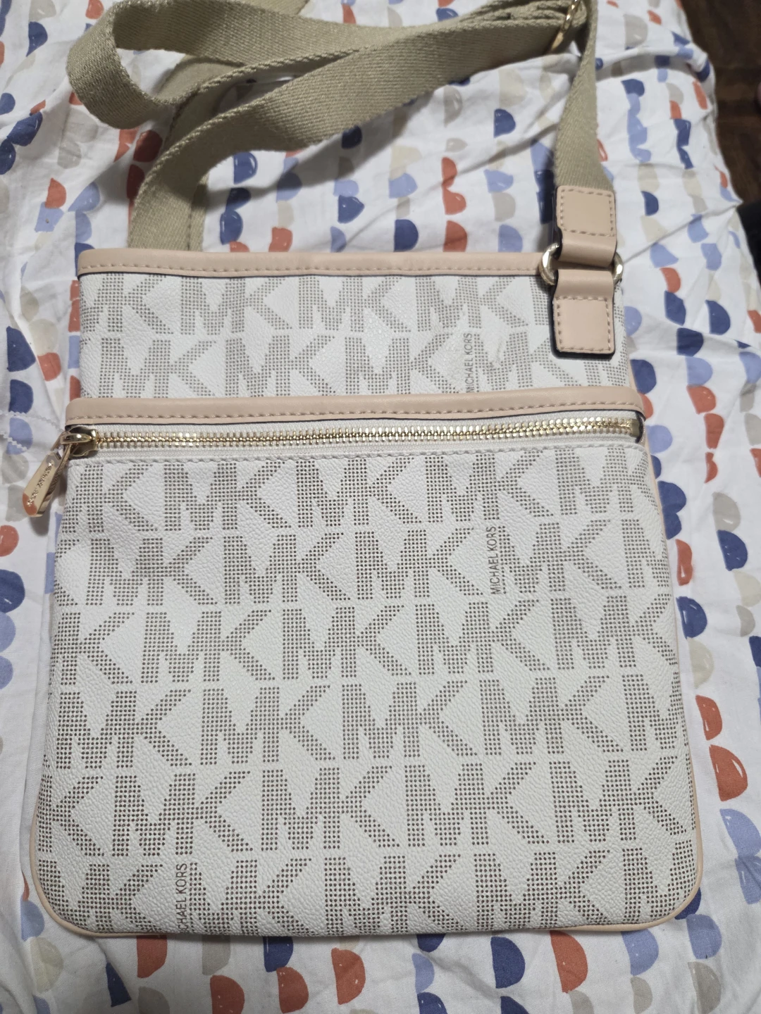 Michael Kors Signature Crossbody Bag