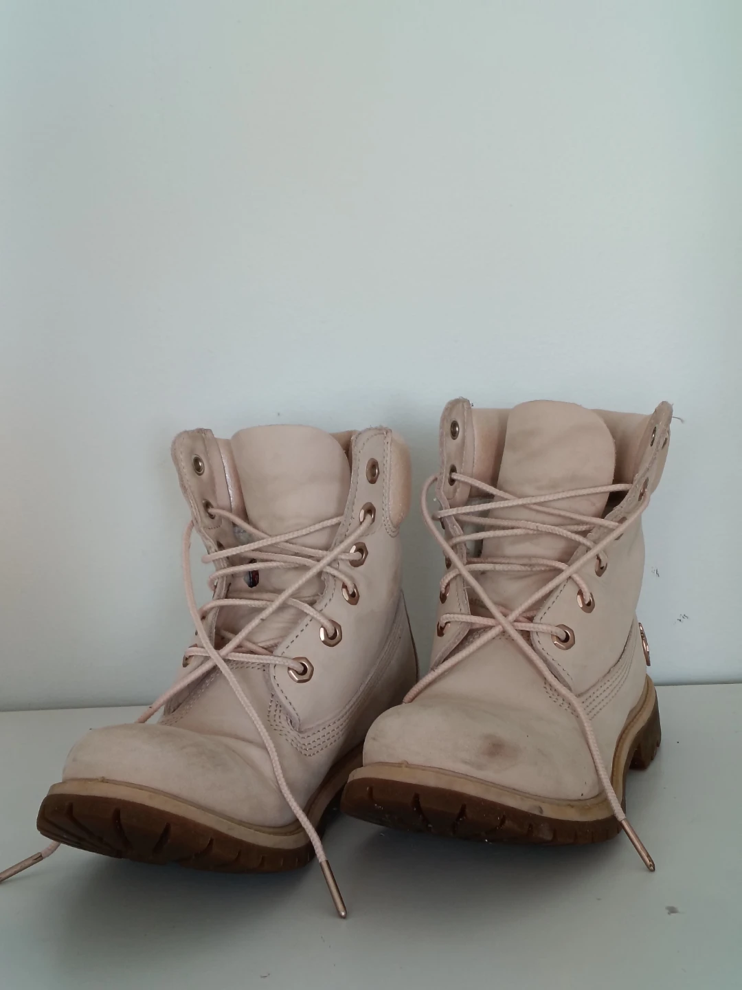 Timberland Women’s Pink 6-Inch Boots – Size 7.5
