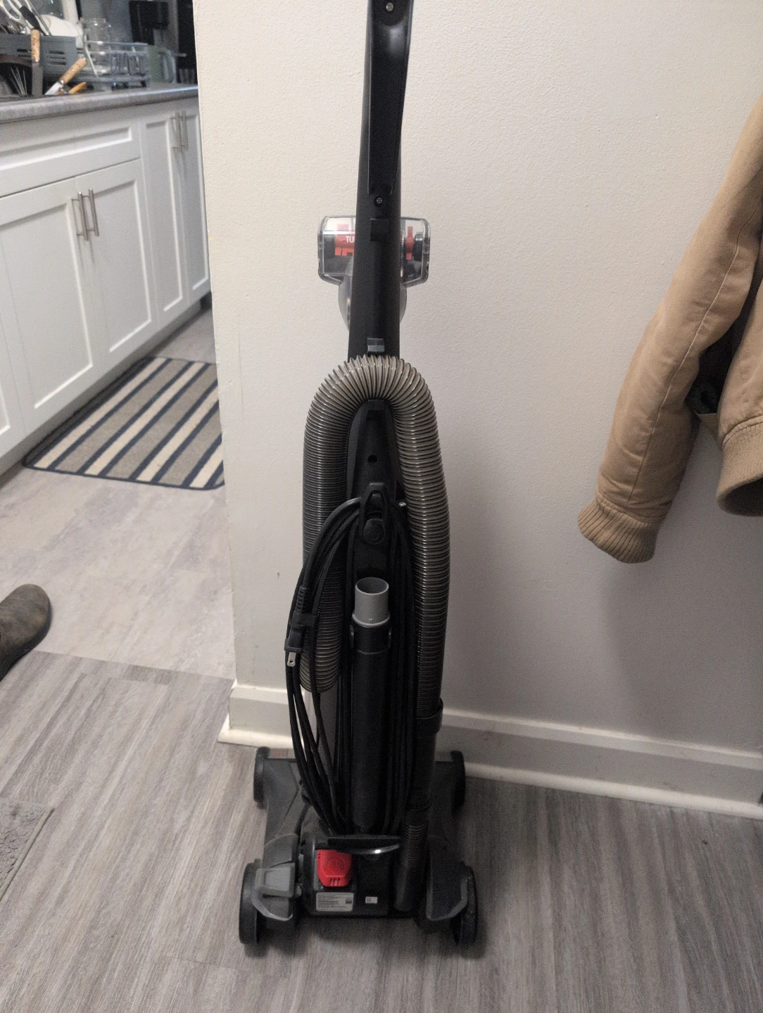 Bissell PowerLifter Swivel Vacuum Cleaner - photo 3