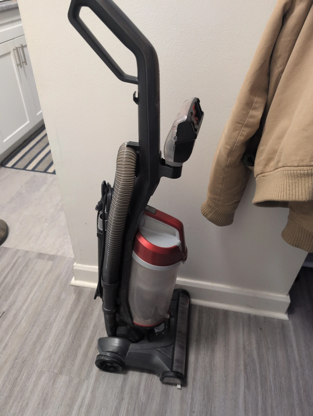 Bissell PowerLifter Swivel Vacuum Cleaner - photo 4