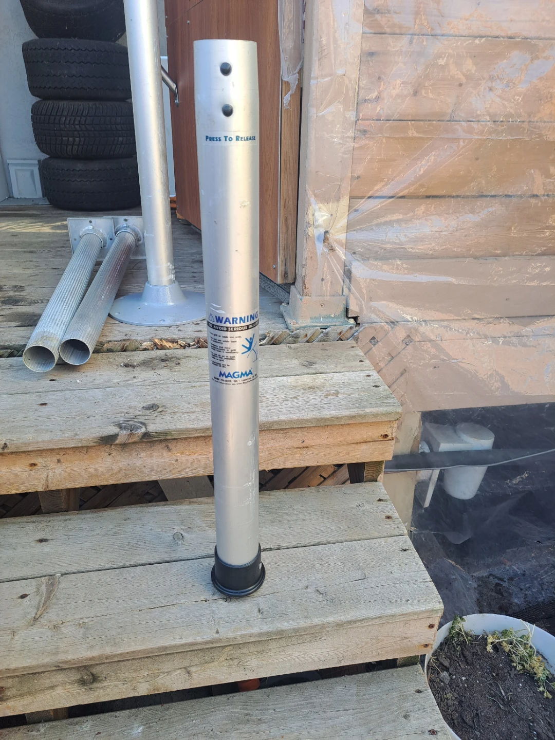Magma Marine Mountable bbq stand Rod Holder