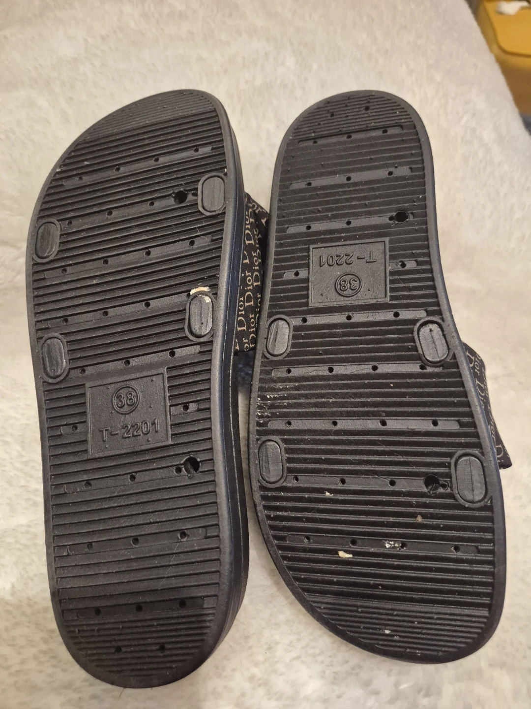 Black slides with Dior pattern bow - photo 3
