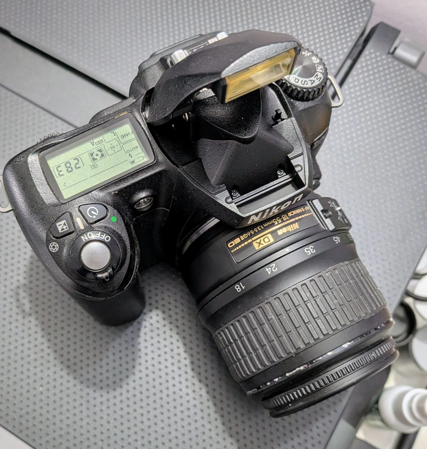 Nikon D50 DSLR Camera with 18-55mm lens - photo 3