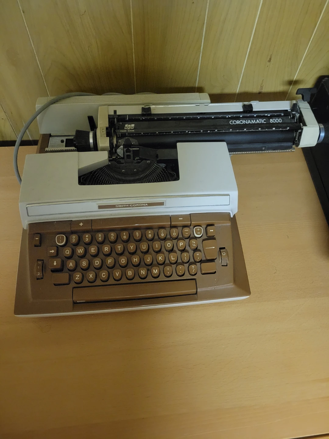 Smith-Corona Coronamatic 8000 Typewriter