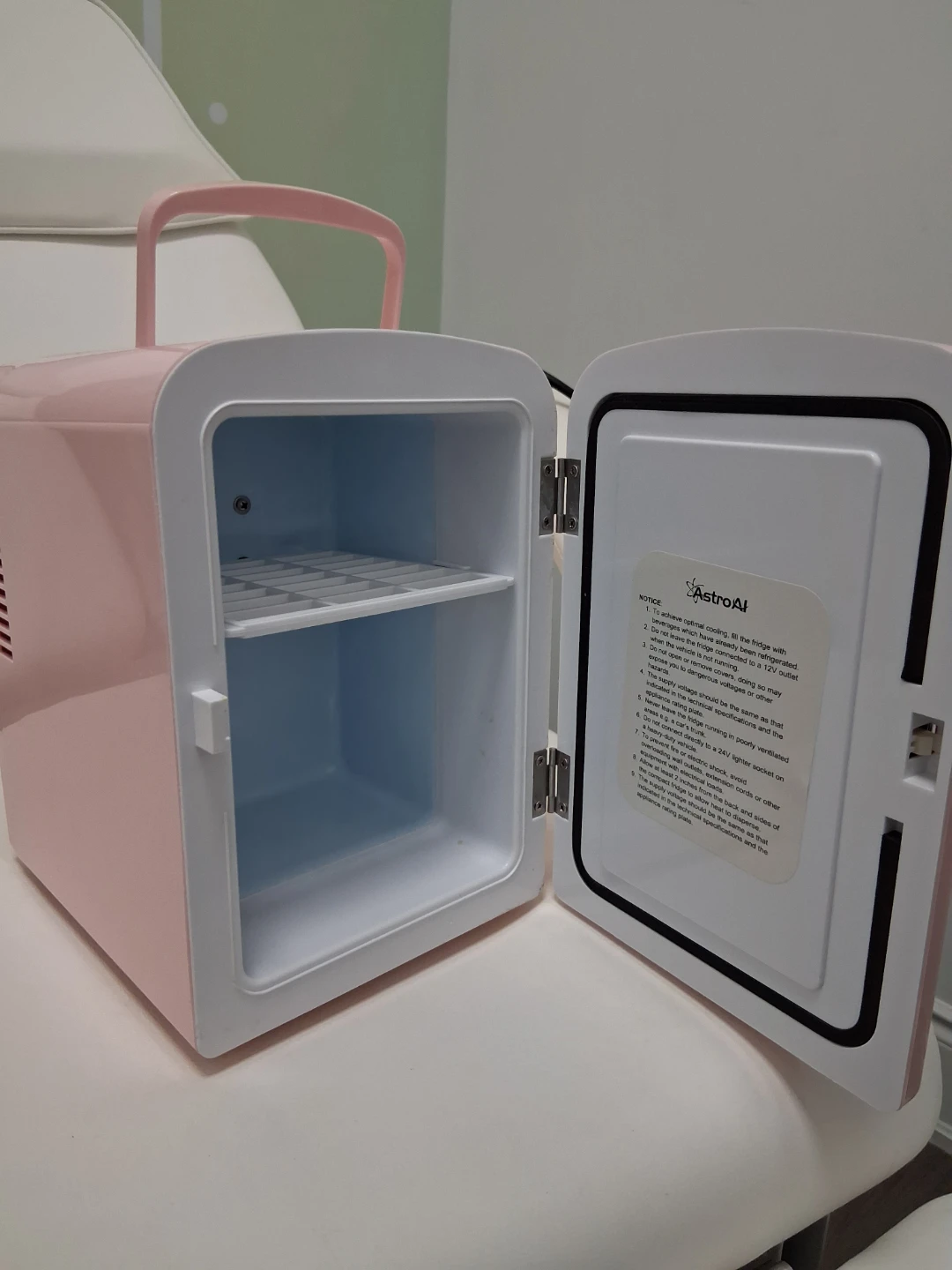 AstroAI Mini Fridge - Pink - photo 2