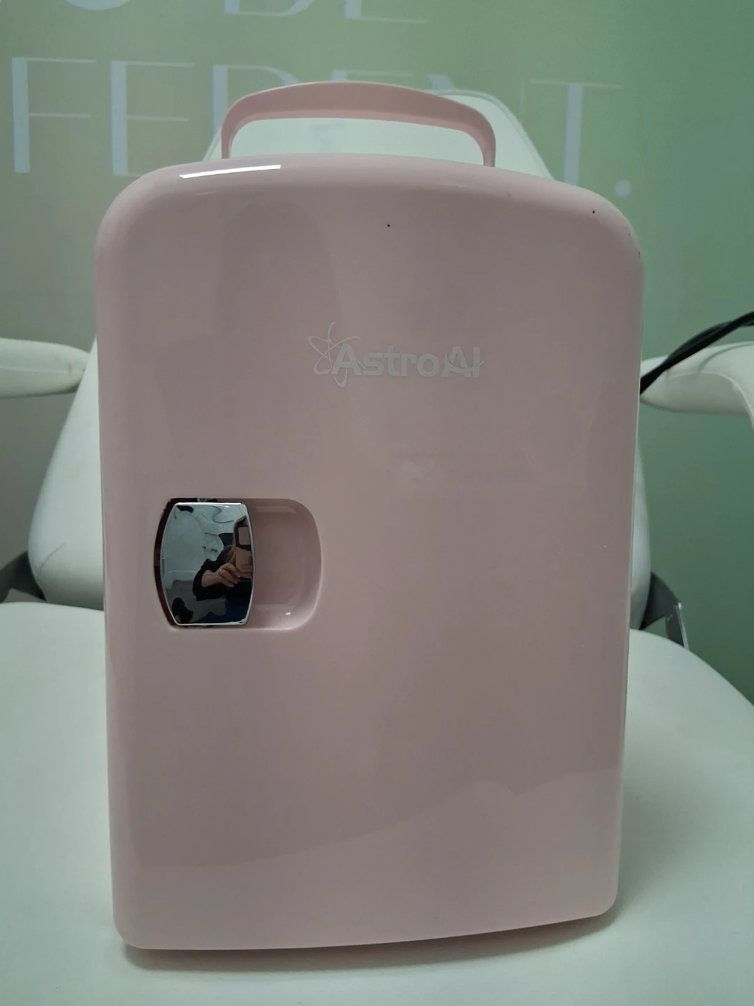 AstroAI Mini Fridge - Pink - photo 3