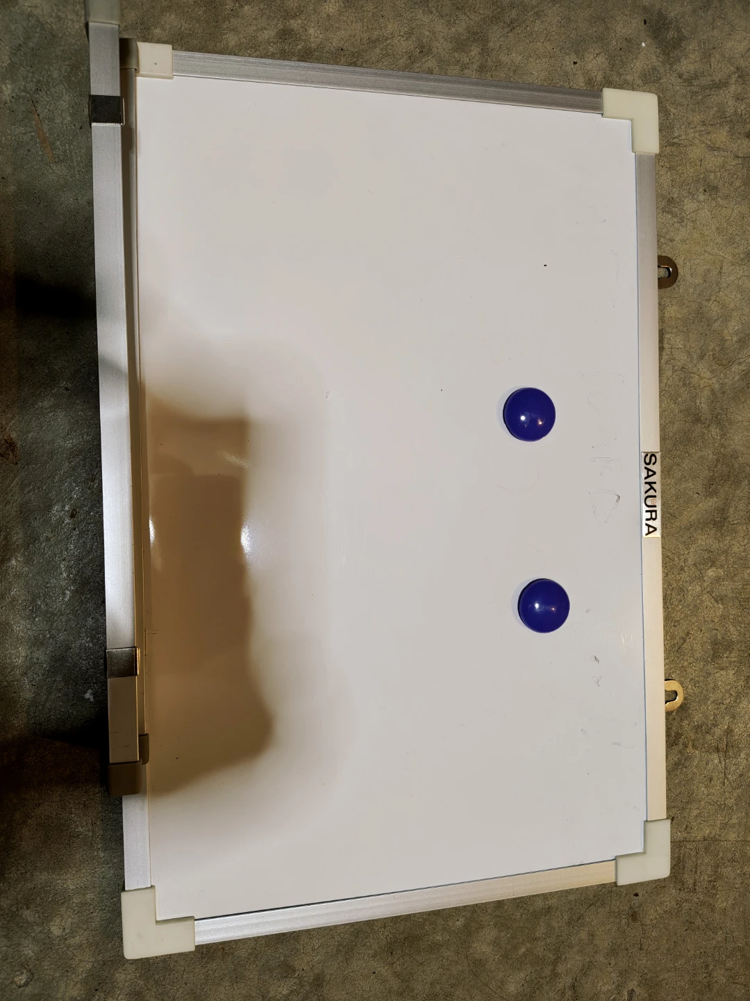 Sakura Whiteboard with Magnets