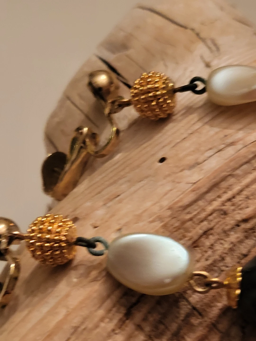 Vintage Black and Pearl Bead Clip-on Earrings - photo 3