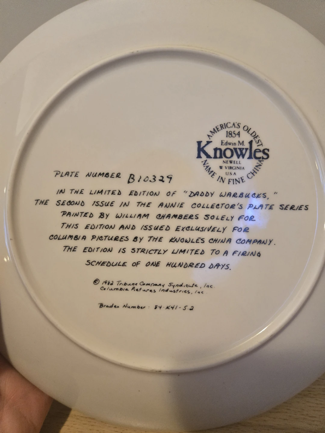 Knowles "Daddy Warbucks" Collector Plate B10329 - photo 2
