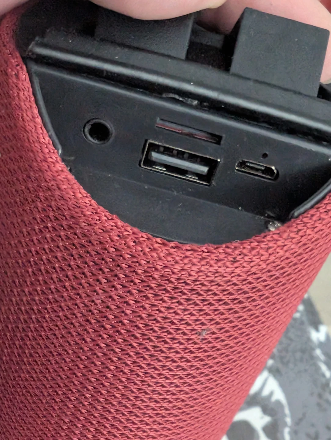 Red Portable Bluetooth Speaker - photo 2