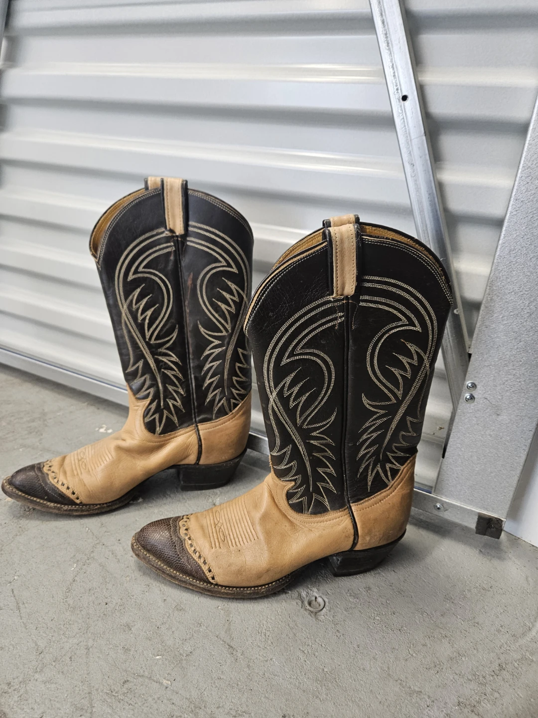 Tony Lama Cowboy Boots Style 6138