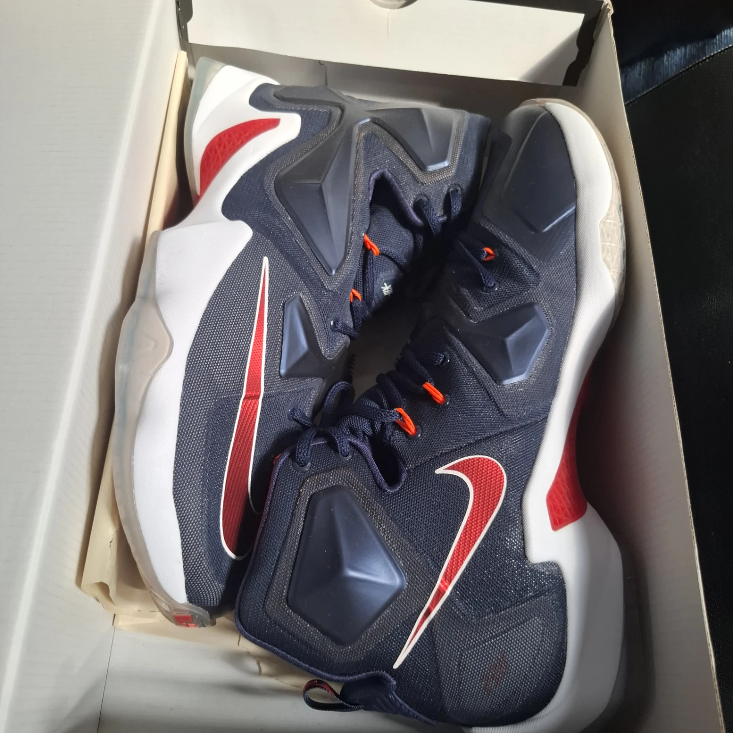 VNDS Nike Lebron XIII  Size 13