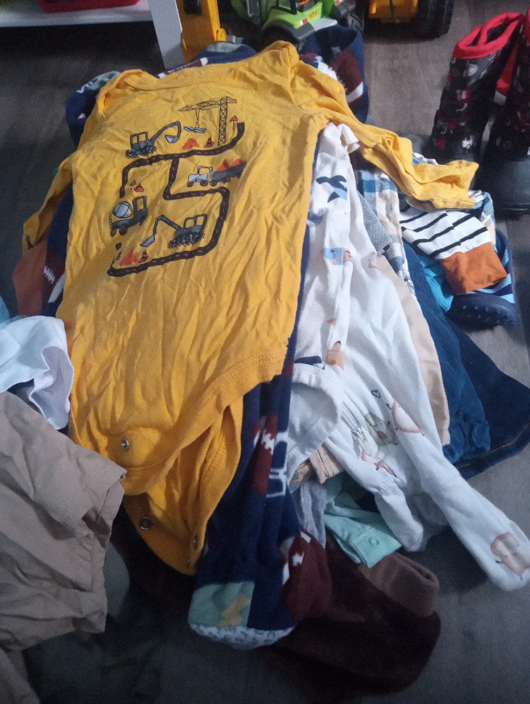 Kids clothes and shoes