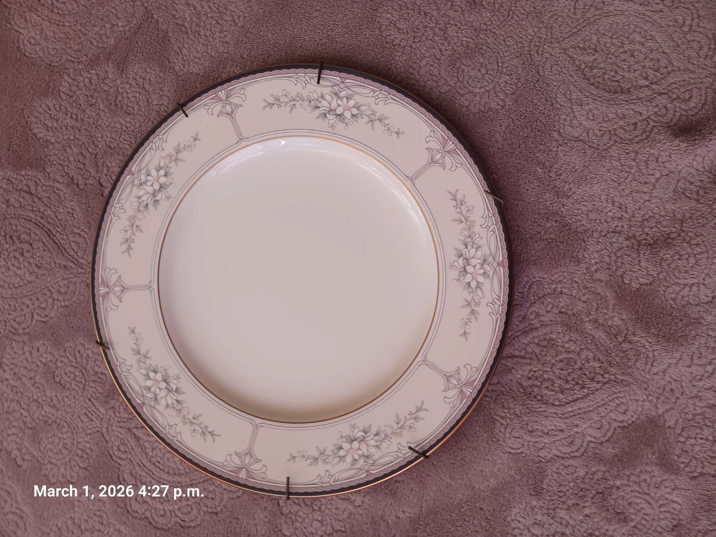 Noritake "Churchill" Bone China Plate - photo 2