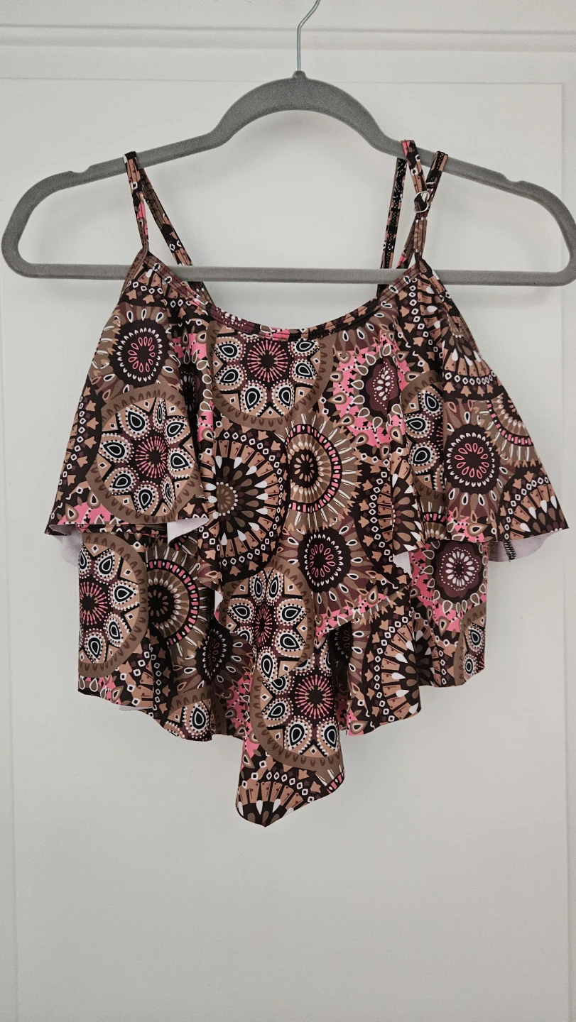 Women's Swimsuit Top and Bottom - Size Large (also fits Medium)