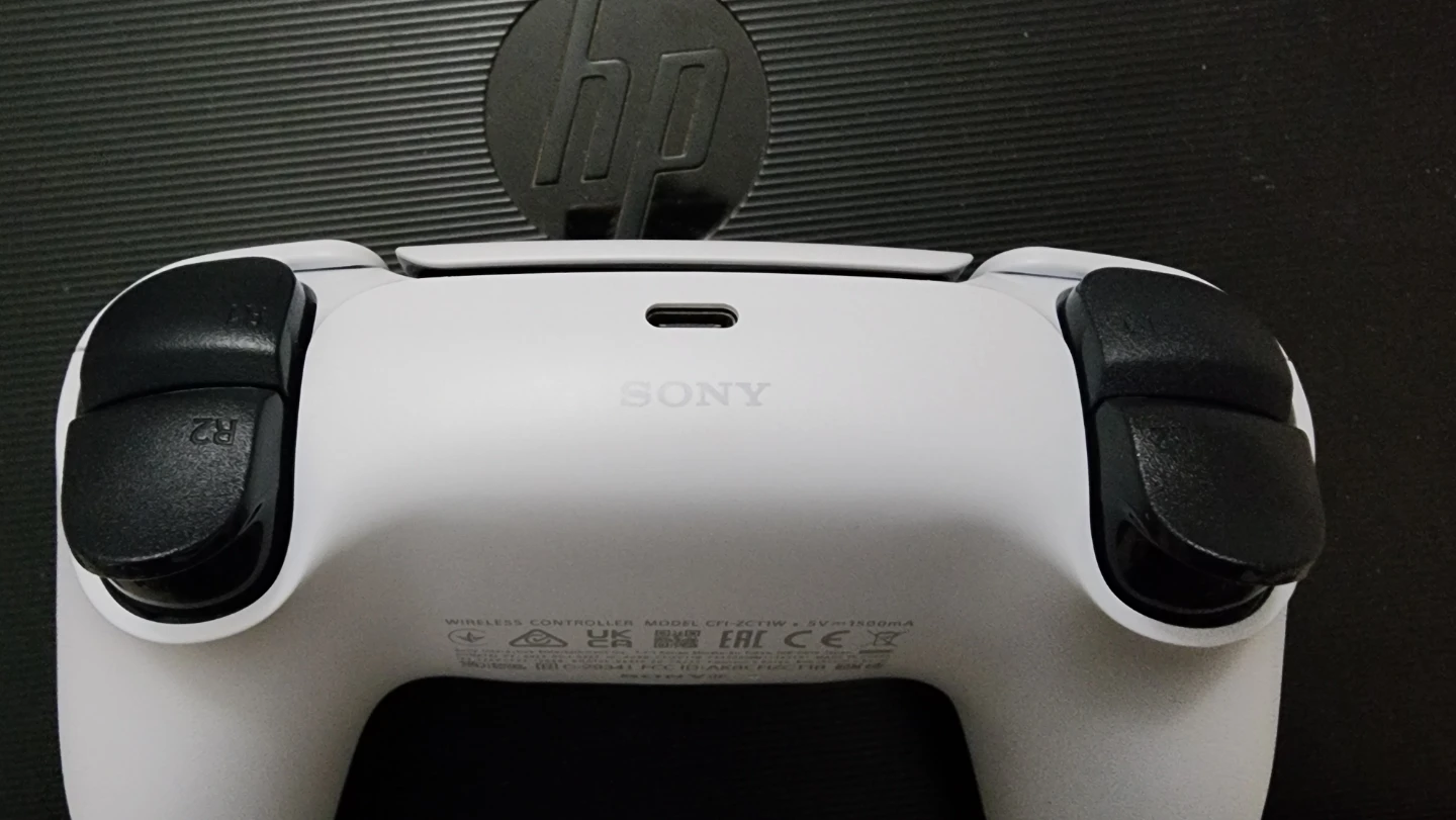 Sony DualSense Wireless Controller - photo 3