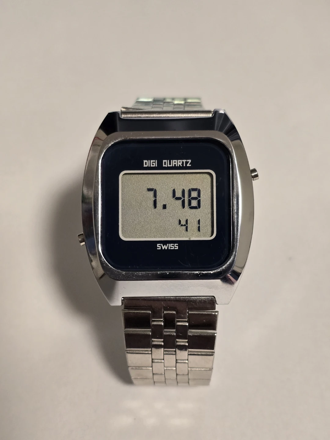 Vintage Quartz LCD Digital Watch
