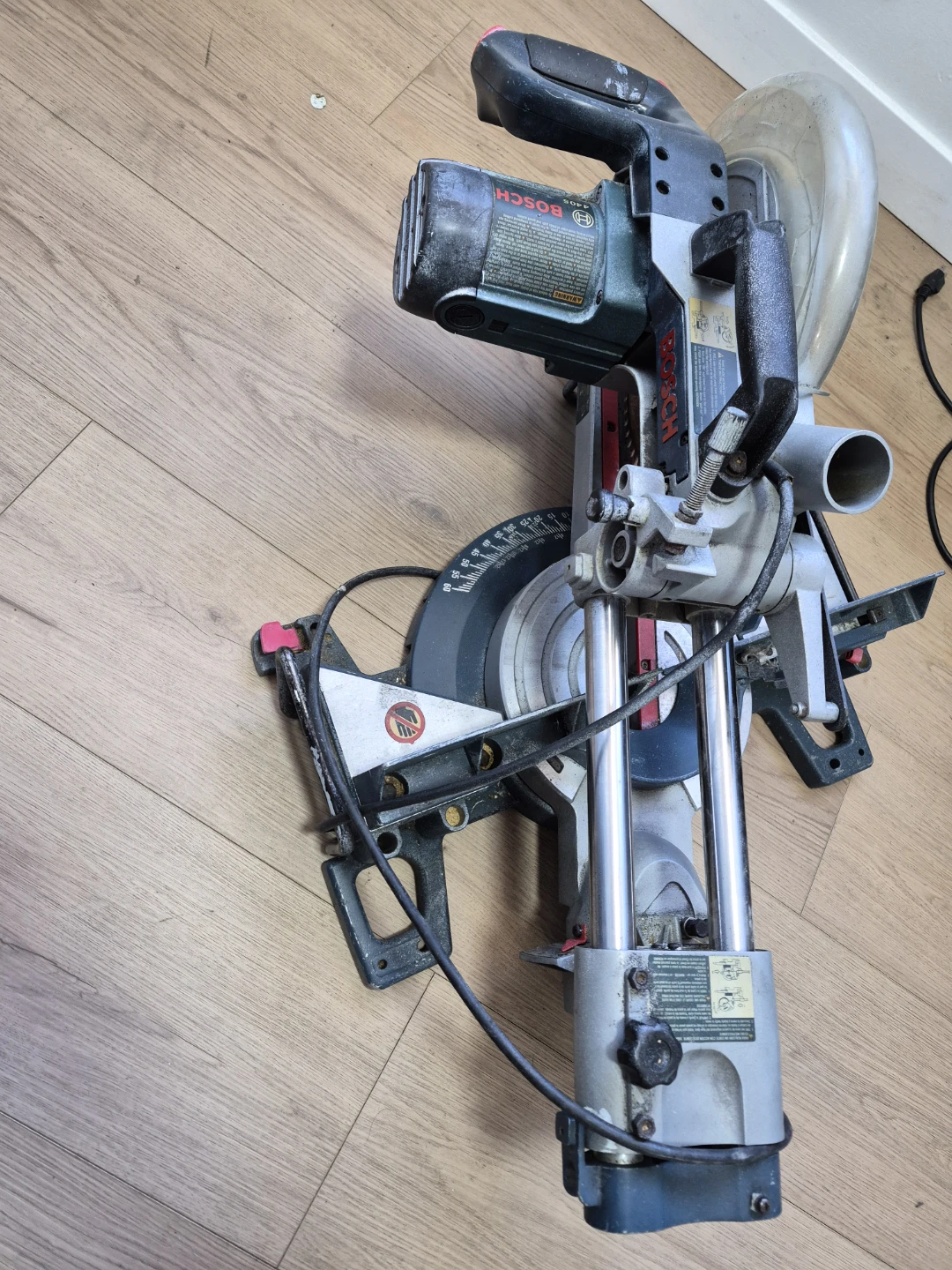 Bosch Compound Miter Saw - photo 3
