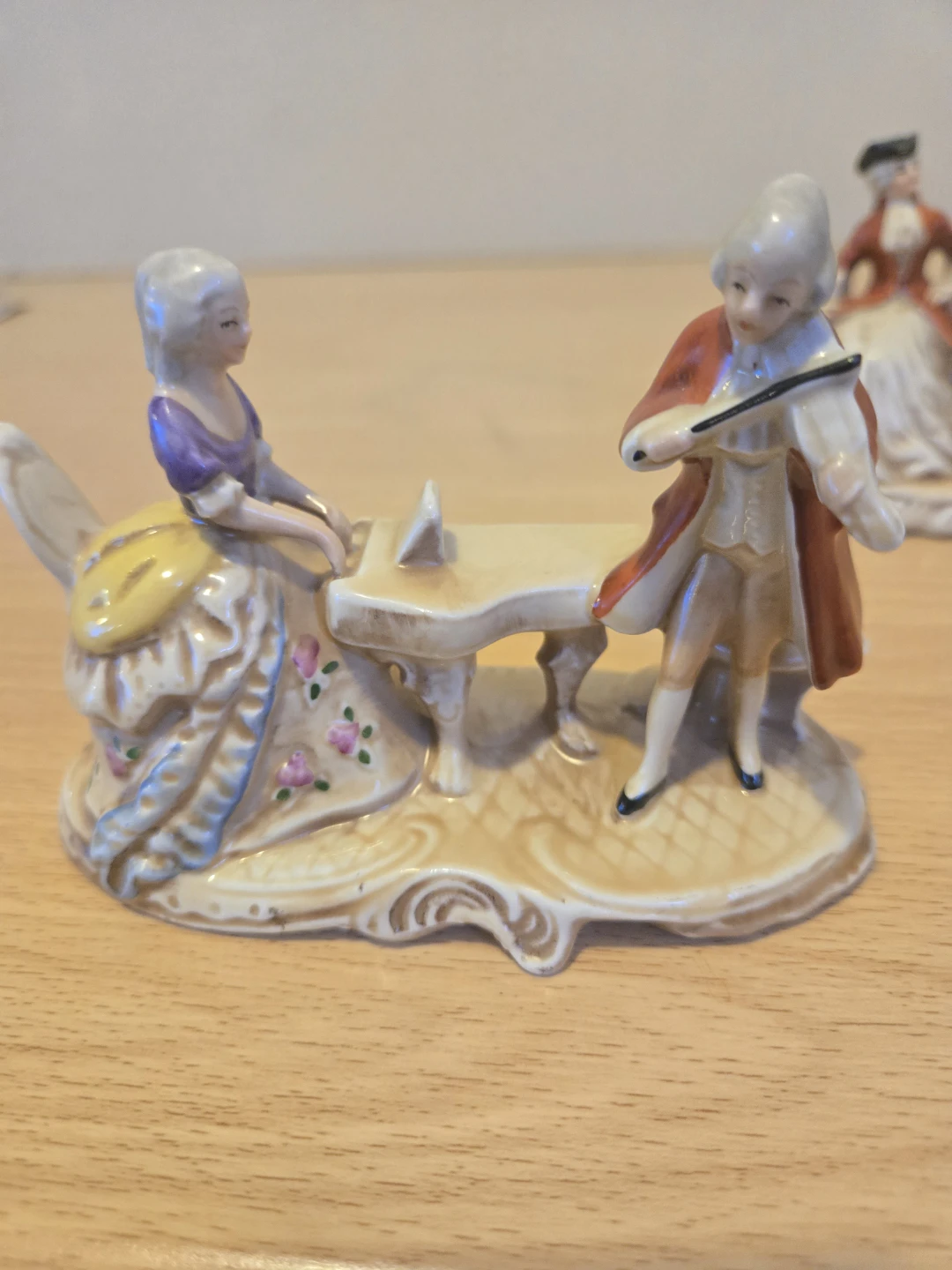 Vintage Grafenthal Porcelain Figurine Set - Made in GDR 1977 - photo 2