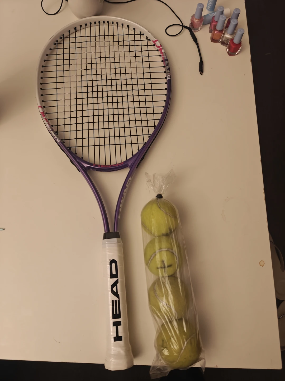 HEAD Tennis Racquet with 4 Tennis Balls