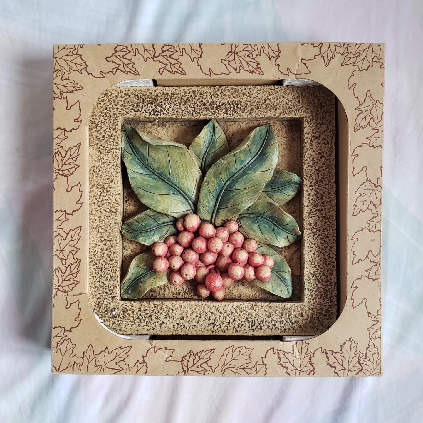 🆕Berries & Leaves Stone Wall Plaque - photo 2