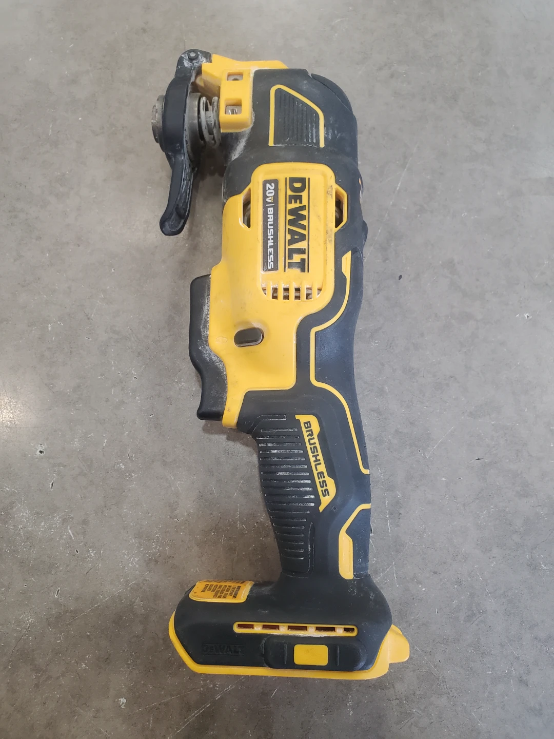 DEWALT DCS354 20V MAX Brushless Oscillating Tool