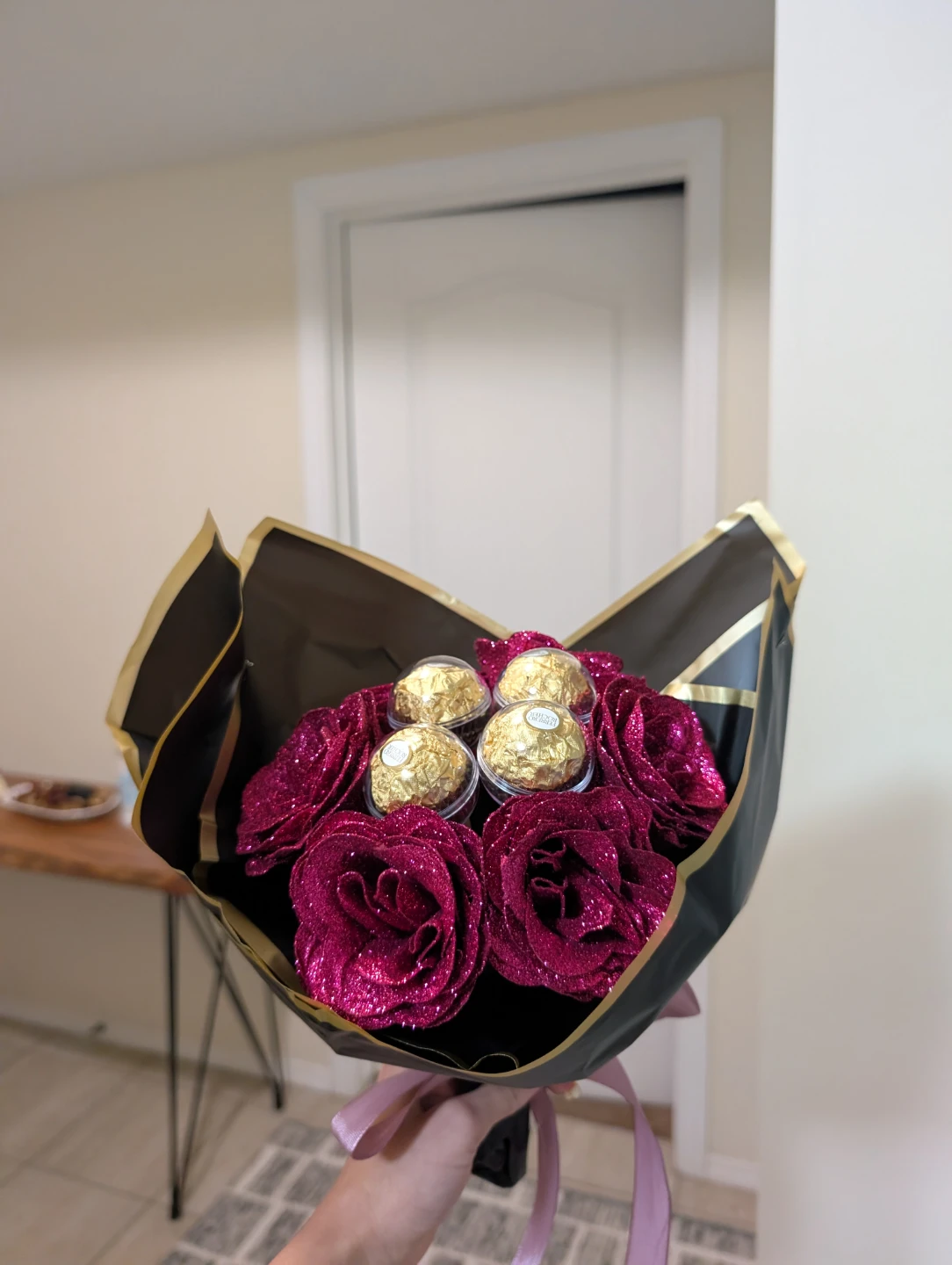 NUSH Ferrero Rocher Chocolate & Glitter Rose Bouquet - photo 2