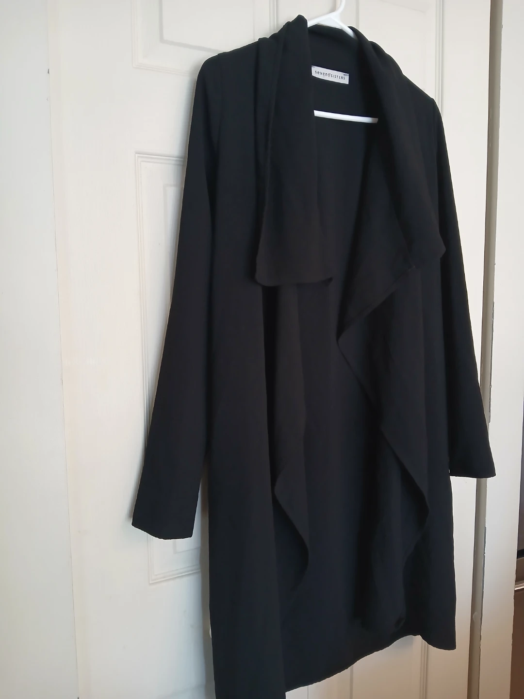 SEVEN SISTERS black flowy cardigan, size small (S) - photo 2
