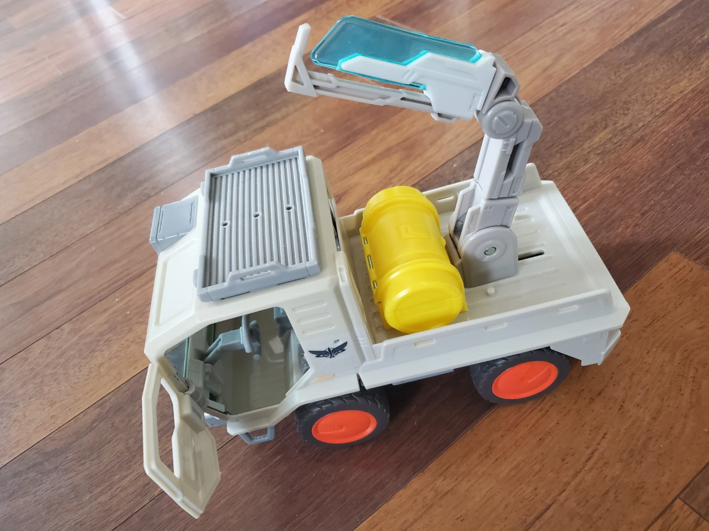 Buzz Lightyear Star Command Truck Toy - photo 2